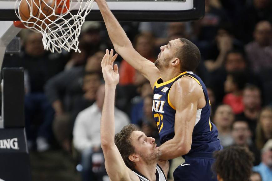 包含犹他爵士迎欧联关键赛；关键时刻官宣签约；赛场秩序良好；赛程密集仍需轮换的词条-问鼎娱乐