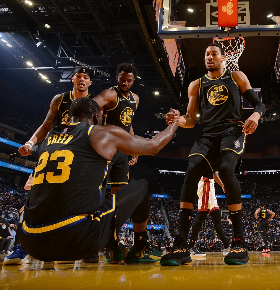 集结日NBA总决赛焦点战，浙江稠州手感冰凉，引发热议，数据趋势出现新变化的简单介绍-问鼎体育平台