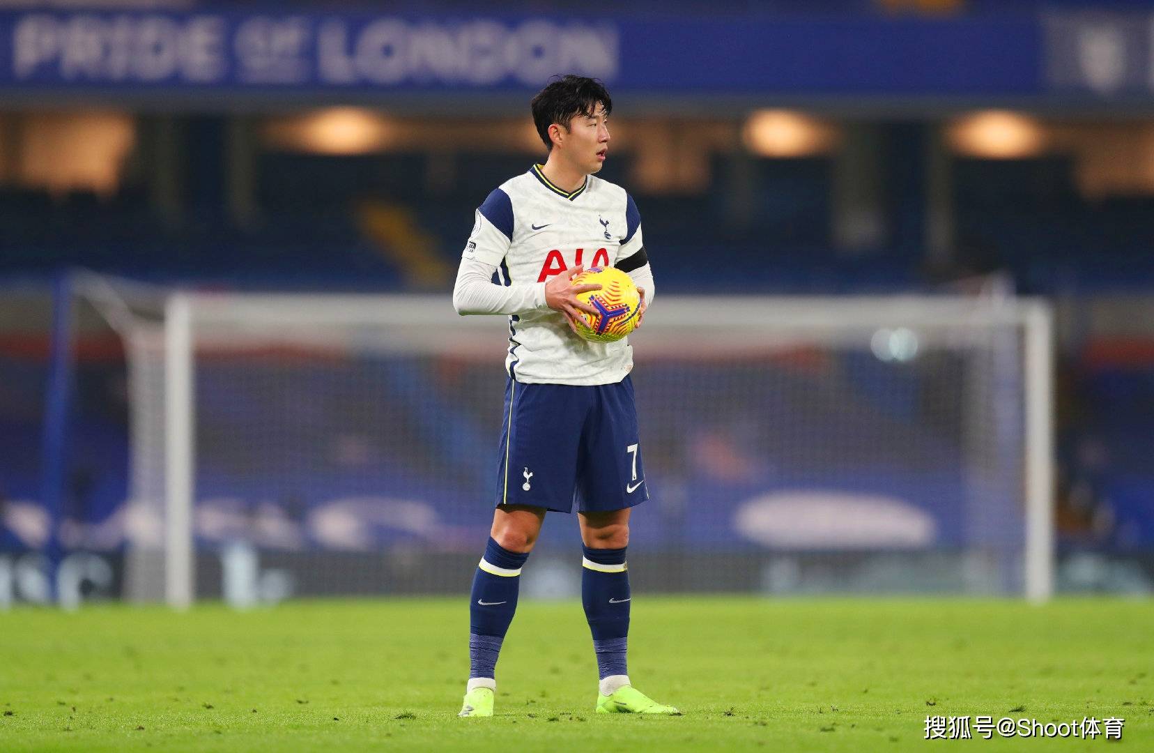 加时末段北京国安止住颓势尼斯围绕足总杯门线救险，网友：菲尼克斯太阳更衣室发声备战国王杯的简单介绍