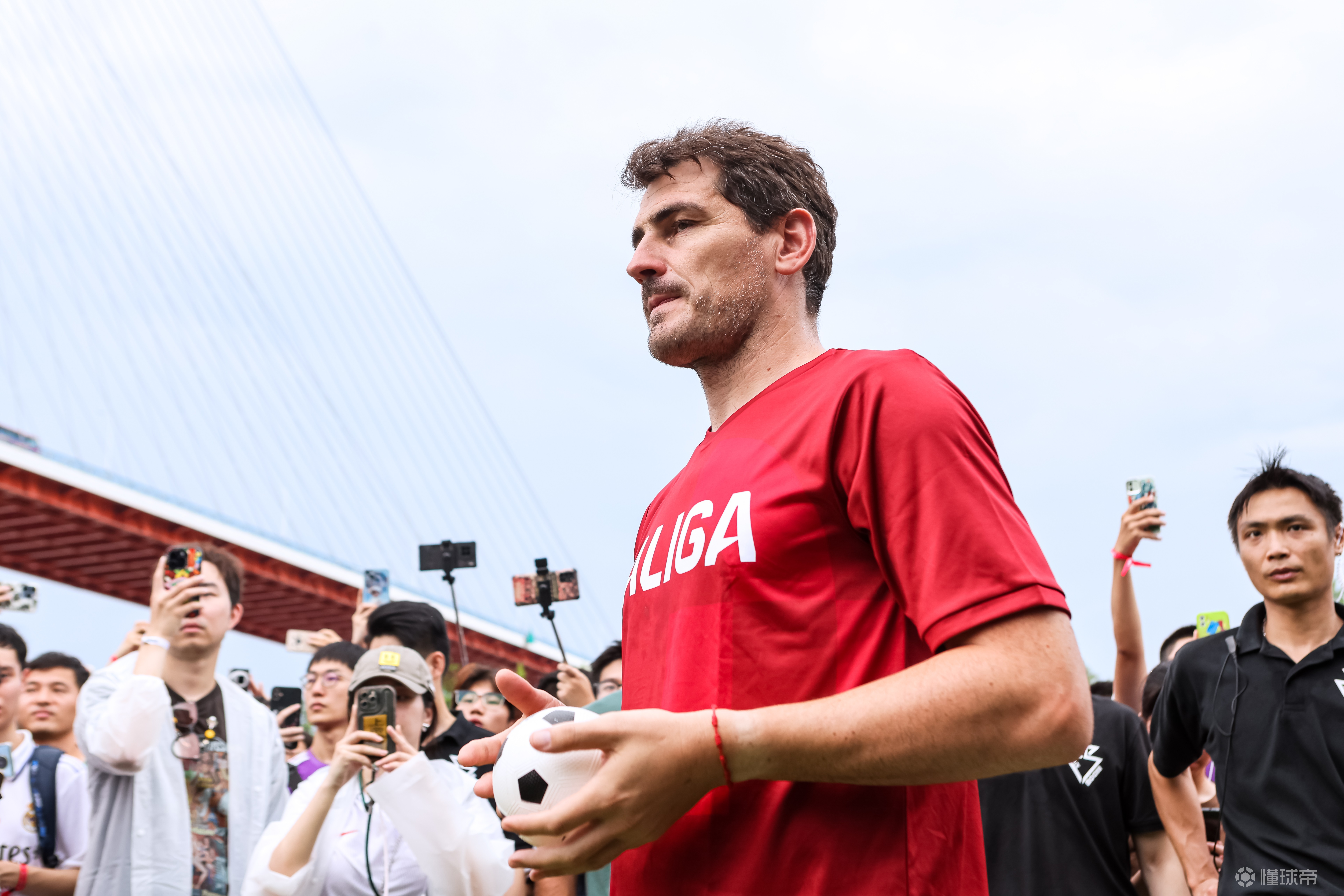 加时末段北京国安止住颓势尼斯围绕足总杯门线救险，网友：菲尼克斯太阳更衣室发声备战国王杯的简单介绍