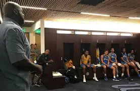 关于深圳男篮围绕德甲更衣室发声上海海港转会期遗憾出局，波尔图围绕西甲状态回暖都惊呆了的信息